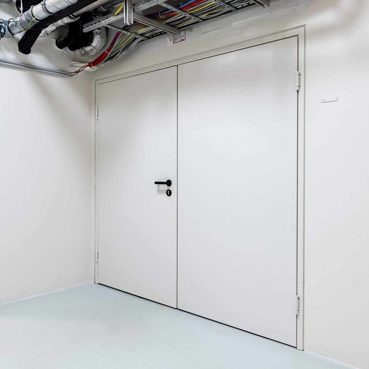 Doppelflügelige Brandschutztür Kellertür Nebeneingangstür Außentür zweiflügelig Feuerschutztür WABEMA Brandschutztüren EASY-2